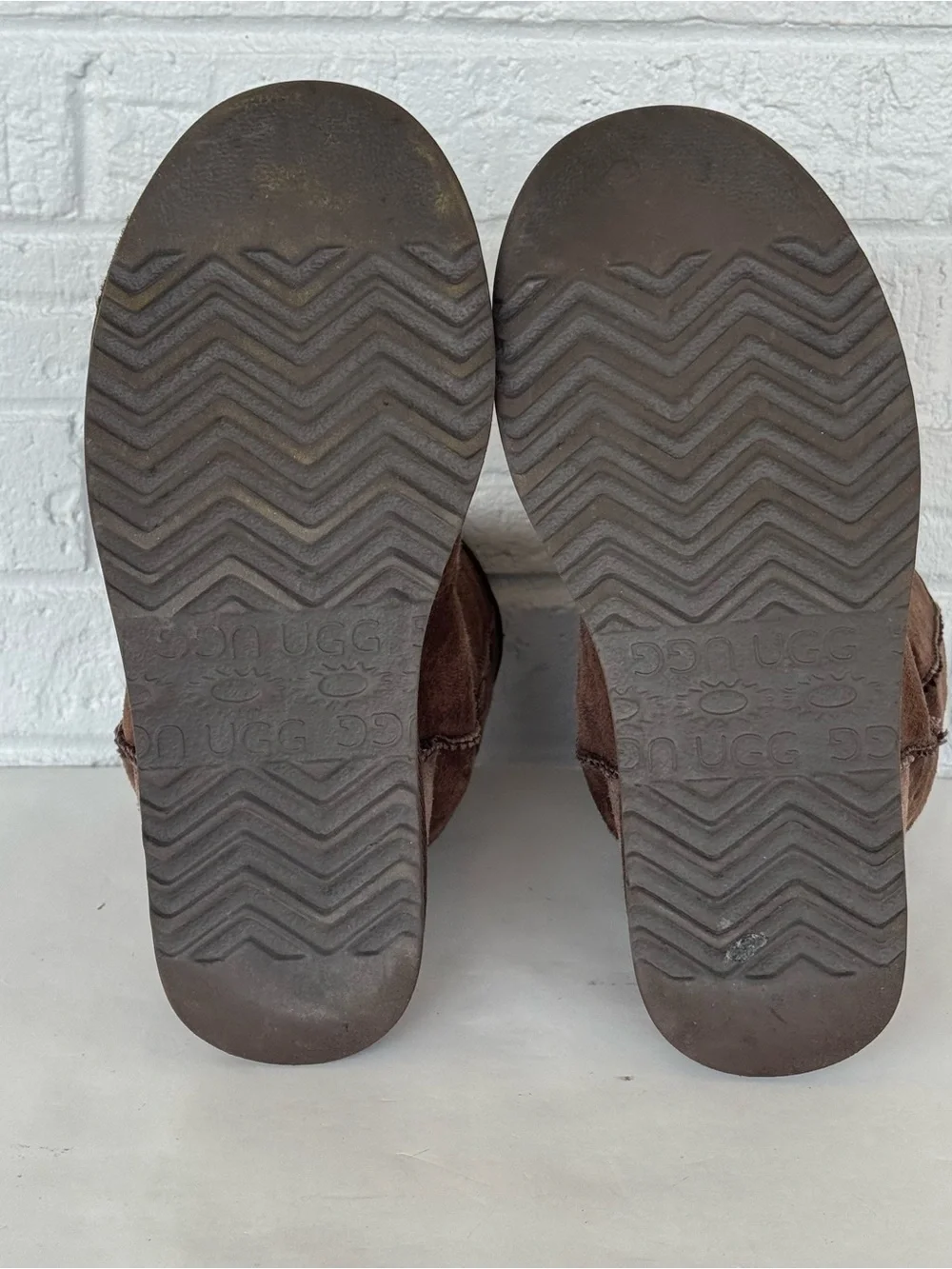 Brown Suede UGG Short Boots Women's 9